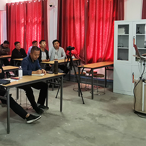 10��20��ɽ�|���x���ؙC(j��)е���޹�˾�e�k���p���Tʽ��ץ�����ؙC(j��)������Ӗ(x��n)�n��